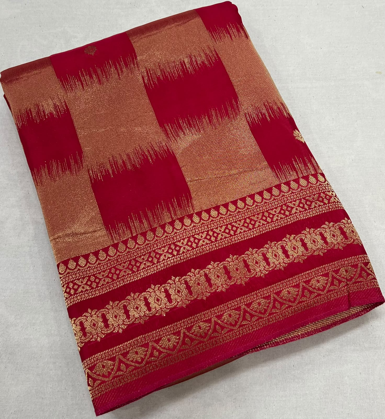Premium Viscose Silk Rich Pallu Saree